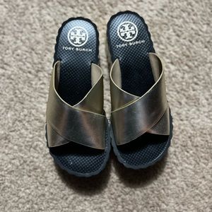 Brand New Never worn Tory Burch platform rubber sandals